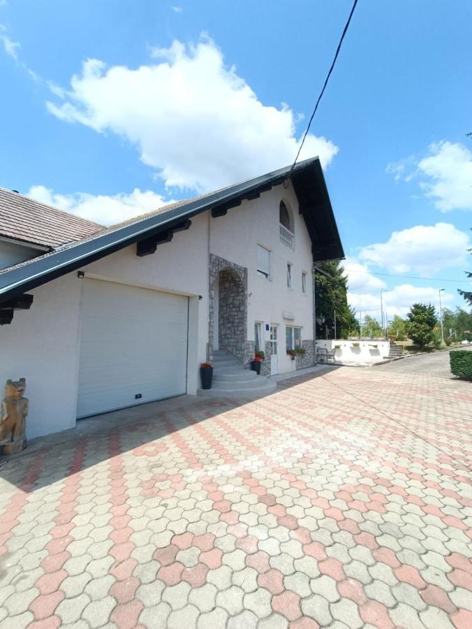 Studio Apartman Brletic Tounj Dış mekan fotoğraf